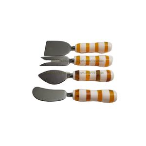 Ensemble de couverts en résine et acier inoxydable conçu par un fabricant professionnel SCI, 4 pièces, vaisselle pour les fêtes - Product Image 1