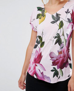 Wholesale Women's Premium Cotton Graphic T Shirt Casual Fitted Supplier Custom Embroidery Logo - Product Image 3