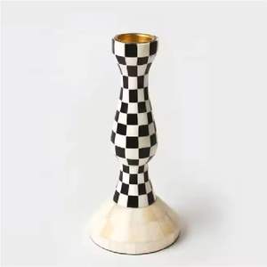 Checker Motif Résine Incrustation Os Bougeoir Décoration de La Maison Pilier Titulaire - Product Image 1