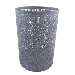 Vente en gros lot de 3 bougeoirs décoratifs en métal gris délavé de grande taille pour le salon faits à la main - Product Image 1