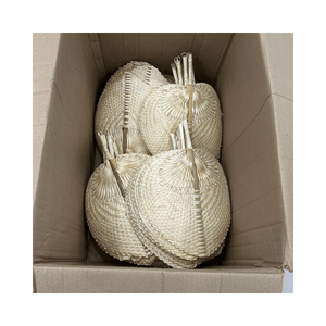 Abanico de mano de bambú, abanico tejido a mano hecho a mano para el verano en Vietnam al por mayor // abanico de mano de hoja de palma de alta calidad - Product Image 3