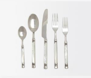 Elegante Juego de Cubiertos de Acero Inoxidable de 5 Piezas con Mangos de Madreperla, Apto para Lavavajillas, Vajilla para Bodas - Product Image 1