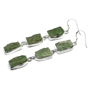 Boucles d'oreilles manchette Shri Ashapura Jewels Morning Bright Green Moss Prehnite Bohemian Lovers en argent sterling 925 avec pierre brute – Vente en gros - Product Image 4