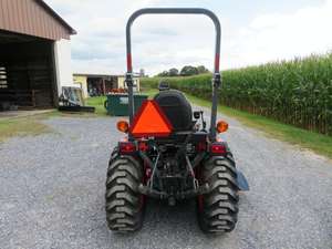 โมเดล G261 Kubota เครื่องตัดหญ้าแบบฝังพื้น HD แบบมีตะกร้าสำหรับนั่งมีตะกร้าให้เลือกการจัดส่งที่รวดเร็วซื้อตอนนี้ในราคาที่ดีที่สุด - Product Image 5