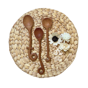 MEILLEURE AFFAIRE 2024 CUILLÈRE ET FOURCHETTE EN BOIS PERSONNALISÉES CUILLÈRE DE SERVICE MODÈLES DE DIVERSITÉ EN QUANTITÉ EN VRAC NOUVEAU DESIGN DE BLUE LOTUS FARM - Product Image 1