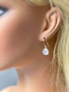 Designer élégant arc-en-ciel bleu pierre de lune goutte boucles d'oreilles bijoux en pierres précieuses naturelles pour la fête cadeau parfait pour femme - Product Image 3