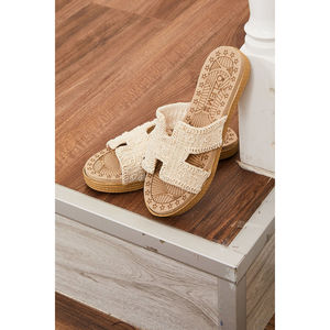 Alpargatas Beige de Paja Tejida, Diseño Abierto y Fácil de Poner, con Característica Transpirable - Product Image 3