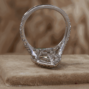 4 CT de pera blanca y diamante de corte redondo solitario con estilo de acento Juego de puntas anillo de bodas - Product Image 4