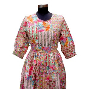 Robe mi-longue vintage pour femme, col rond, imprimé floral, coupe évasée, manches 3/4, tissu en coton respirant et écologique - Product Image 2