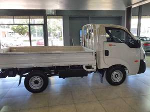 Kia K-Series Pick-Up K 2700 Workhorse 2025, Cabina Sencilla, Volante a la Derecha - Product Image 3