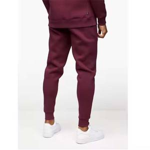 Diseño personalizado Hombres Chándal Nueva llegada Diseño superior Hombres Chándal Último diseño personalizado Hombres Slim Fit Chándal de alta calidad - Product Image 5