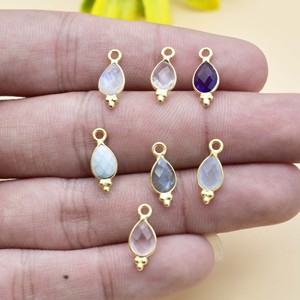 Colgante Pequeño Estilo Rawa con Bisel de Cuarzo Cristalino, Joyería Artesanal con Piedras Preciosas, Regalo para Ella - Product Image 5