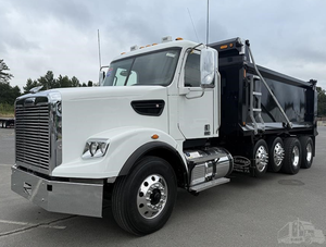 Camion à benne basculante d'occasion super propre 2024 2023 2020 Freightliner Coronado 122 SD Camion à benne basculante Detroit 525HP Automatique - Product Image 3