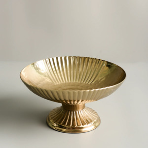 Bol Urli en laiton exquis pour la relaxation de méditation pour le mélange traditionnel contemporain Occasion de Noël Matériau en métal - Product Image 4