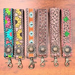 Western main usiné cuir Concho Floral bracelet lanière porte-clés personnalisé véritable cuir de vachette porte-clés Cowgirl cadeaux - Product Image 4