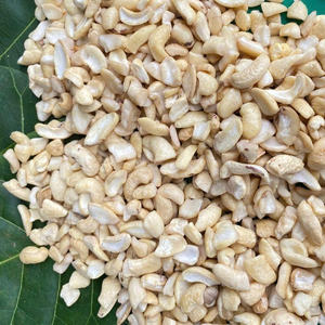 เม็ดมะม่วงหิมพานต์ดิบแช่แข็งจากโรงงานโดยตรง เวียดนาม เกรด WW180 WW240 WW320 ยี่ห้อ SANTIGO บรรจุภัณฑ์ CAsiatom อายุการเก็บรักษา 2 ปี - Product Image 1