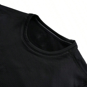 Camisa con capa base de invierno de color negro, tela térmica de poliéster de algodón, camiseta de manga larga transpirable y duradera - Product Image 3