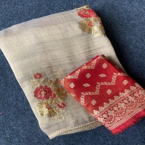 Sari VASTRA COTTAGE de doble tono en tejido puro con bordado de flores de lentejuelas multicolores y borde de encaje para fiestas - Product Image 1