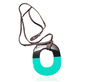 Boucles d'oreilles en bois d'os sculpté à la main pour hommes et femmes - Product Image 4