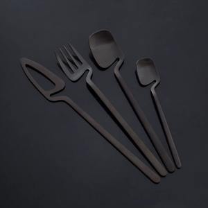 Juego de Cubiertos de Acero Inoxidable con Acabado Mate Dorado Premium para Reuniones Familiares, Uso Diario, Eventos y Entretenimiento en el Hogar, de la India - Product Image 2