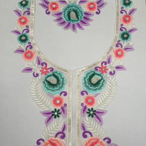 Dentelle de cou en tissu de filet doux de luxe avec broderie florale pour robes de saree robe de mariée kurti faisant l'artisanat et l'utilisation de la boutique - Product Image 1