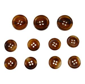 Boutons rustiques en corne de boeuf à 4 trous pour vestes et cardigans - Product Image 4