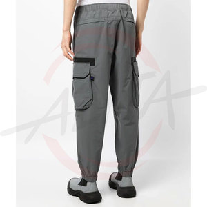 Pantalon Vente en Gros Tissu Coupe-Vent Baggy Poche Rétractable Cargo Élastique Coton Mélange Matériel Taille Haute Pantalons pour Hommes - Product Image 3