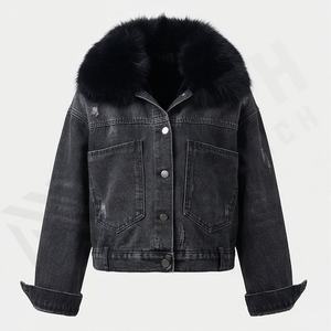 Veste en jean femme couleur personnalisée, bords effilochés, détails boutons audacieux, look streetwear urbain, manteau tendance et élégant, coton automne - Product Image 1
