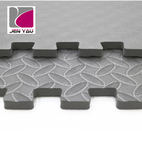 Vente chaude 60x60cm Écologique Haute Densité EVA Mousse Gym Carreaux D'entraînement 10mm D'épaisseur 40 Degrés Dureté Feuille Plancher De Protection