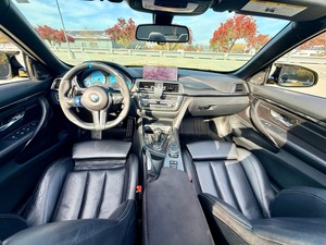 BMW M4 Convertible Turbo de 6 Cilindros, Año 2016, Usado en Buen Estado, Color Amarillo Austin Metalizado, con Múltiples Modificaciones - Product Image 3