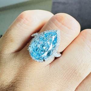 Anillo de Compromiso con Diamante Cultivado en Laboratorio en Forma de Pera, Oro de 18K, Anillo de Boda de Oro Liso con Diamante en Forma de Pera, Joyería Fina - Product Image 3