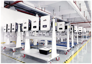 VENTE avant AF3-12K-THP triphasé 360V entrée 240V sortie IP65 97% efficacité 50/60Hz onduleur solaire de stockage hybride pour la maison - Product Image 3