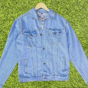Veste en jean bleu clair élégante avec fermeture à crochets sur le devant Vêtement d'extérieur décontracté tendance pour toutes les saisons - Product Image 6