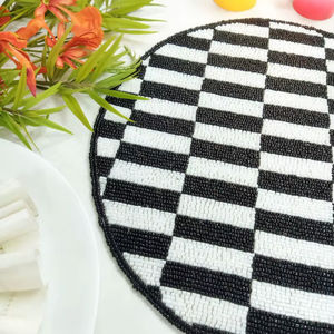 Mantel individual con cuentas - Product Image 1