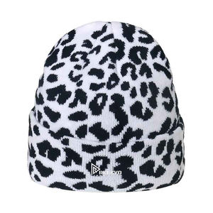 Nouveaux bonnets en tricot de couleur unie de haute qualité Chaeta Style 180Gsm pour hommes, automne hiver, extérieur, chaud, prix avantageux - Product Image 3