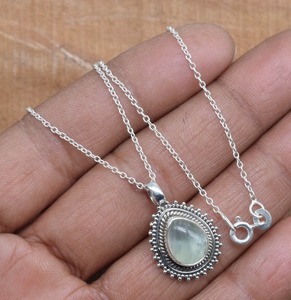 Joyería de piedras preciosas de Prehnita para mujer, colgante de estilo bohemio plateado, joyería de plata de ley 925, colgante hecho a mano de tendencia, Regalo para mamá - Product Image 2