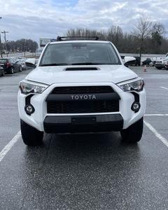 Toyota 4Runner TRD Pro 4WD 2020 / Disponible à la vente avec faible kilométrage, moteur essence, véhicule d'occasion en excellent état et sans accident - Offre exceptionnelle - Product Image 1