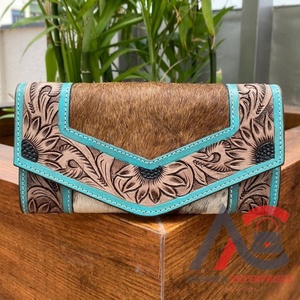 Nouvel arrivage de portefeuille à sculpter usiné à la main pochette portefeuille élégant en cuir de fourrure de vachette multi-usages portefeuilles en cuir occidental - Product Image 2