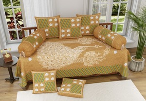 Elegante juego de cama de algodón con estampado de pavo real Rajasthani de 8 piezas, Deewan indio individual para un hermoso hogar para regalar - Product Image 3