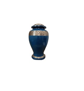 Domtop grandes urnas de cremación de latón azul de la más alta calidad hechas a mano en la India por Brassworld India Funeral Supplies - Product Image 1