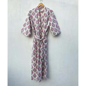 Robe kimono en coton imprimée à la main, peignoir d'été floral, doux, taille unique, peignoir de bain, motif animalier dessiné à la main pour la maison - Product Image 3