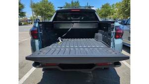 รุ่นปี 2024 เกียร์อัตโนมัติ ขับเคลื่อนสี่ล้อ เบาะหนังสีเข้ม เทอร์โบ ล้อแม็ก R18 ผ่านการรับรอง สะอาด และใช้งานมาแล้วอย่างเหมาะสม - Product Image 5