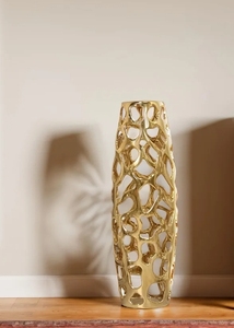 Esta maceta de aluminio de primera calidad mejora los interiores y jardines modernos con una resistencia duradera y un estilo elegante. - Product Image 3