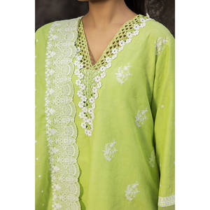 Costume jacquard 3 pièces avec dupatta en dentelle brodée DN-52045, doté d'un motif brodé en relief - Product Image 1