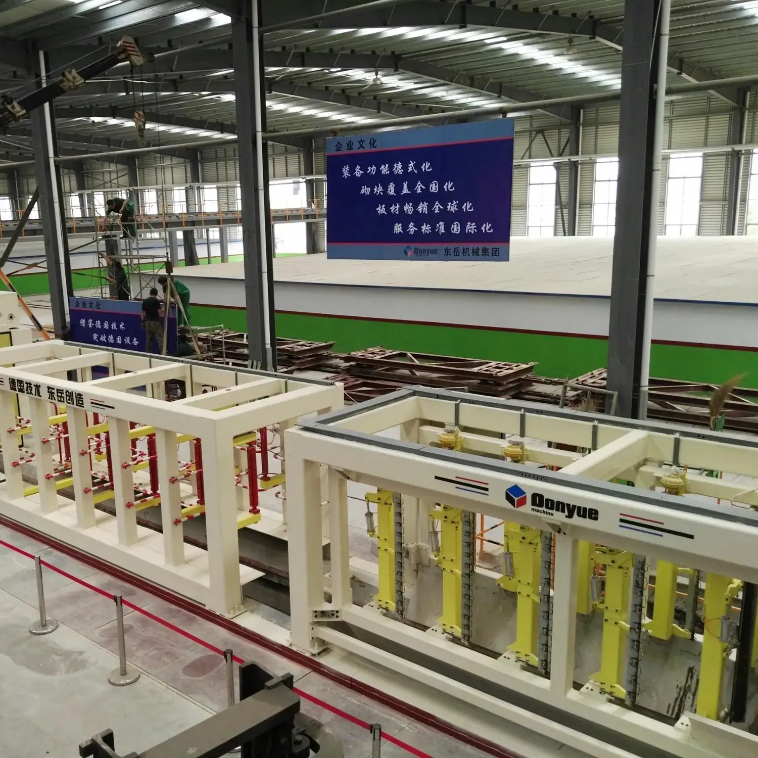 Línea de producción de bloques y paneles de hormigón aireado semiautomático autoclave, fabricante AAC, fábrica china de hormigón aireado