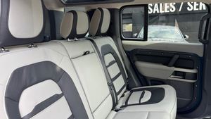 LAND ROVER 110 DEFENDER 2.0 D240 SE 110 USADO, 2020, Volante a la Izquierda/Derecha - Product Image 5