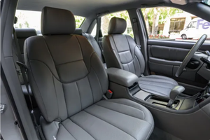 Vehículo con Volante a la Izquierda |   CONDUCCIÓN DERECHA |   TOYOTA AVALON XL 2003 CON 50,000 MILHAS - Product Image 5