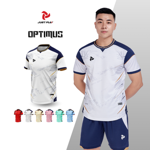 Ensemble de maillots de football unisexe de luxe à la mode Matériau de haute qualité avec logo personnalisé Couleurs de survêtement conçues en usine Service OEM - Product Image 4