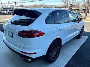Porsche Cayenne AWD 2017, transmission intégrale, moteur essence V6 3,6L, automatique, SUV/crossover - Product Image 5