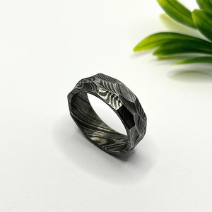 Damascus Steel ROCK Hammered Finish <b>Ring</b> Band Handmade Damascus <b>Ring</b> <b>Men</b> Wedding <b>Ring</b>. - Product Image 5